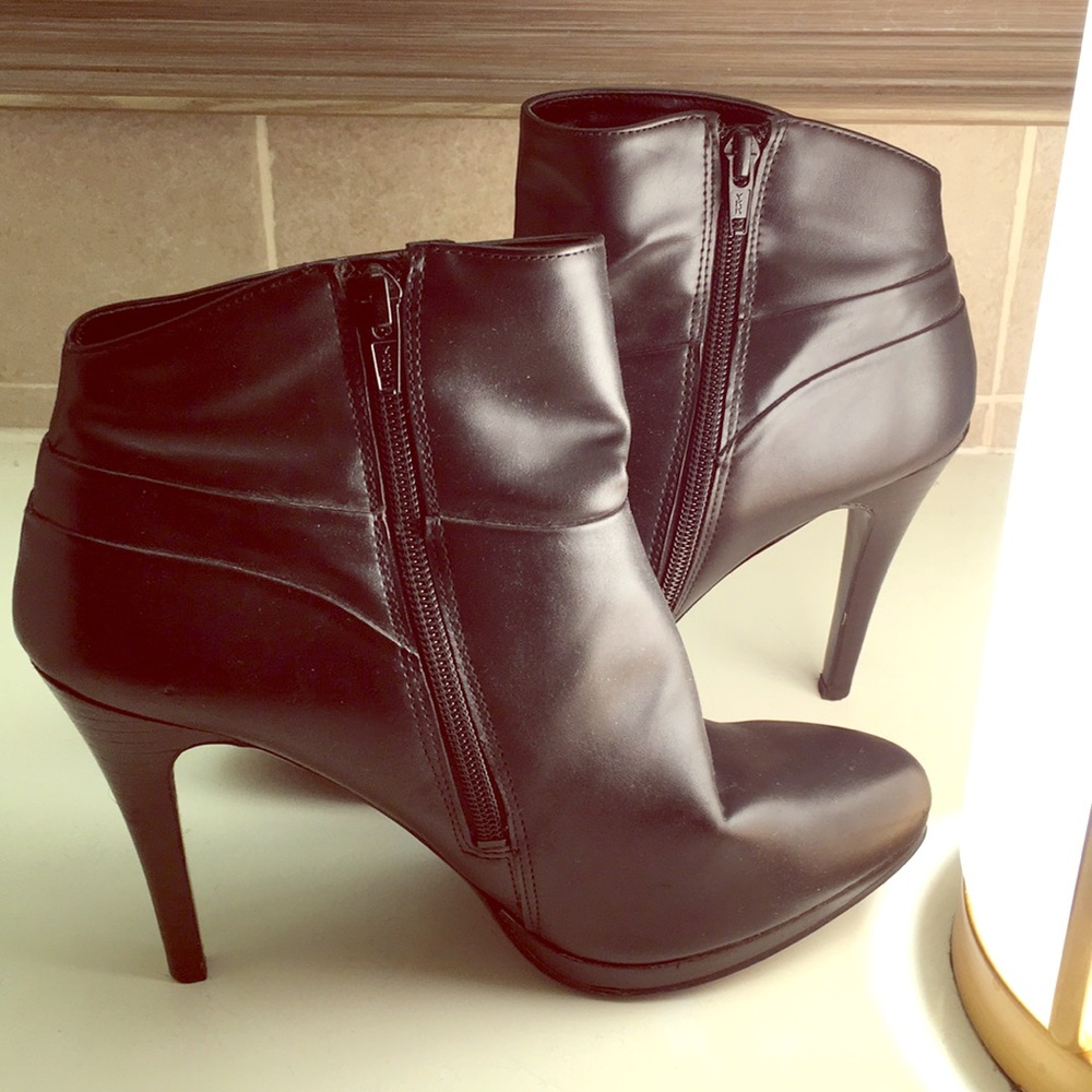 Nine West stiletto booties